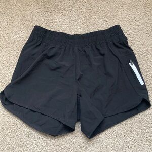 Zyia active short size Large